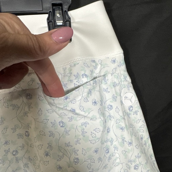 NWT  PUMA PWRSHAPE White Blue Floral  Golf Skort‎ Size Large - Picture 6 of 9